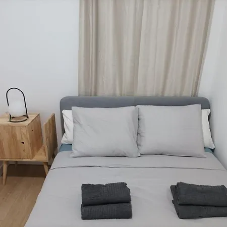 Apartment Cool! 5' To Metro. 15' To Center/beach By Metro. *